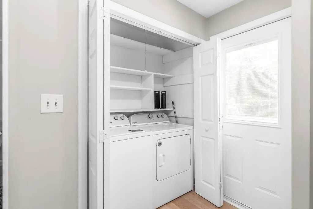 Spotless 4Br Near Clt Uptown, Fast Wi-Fi Apartment Charlotte