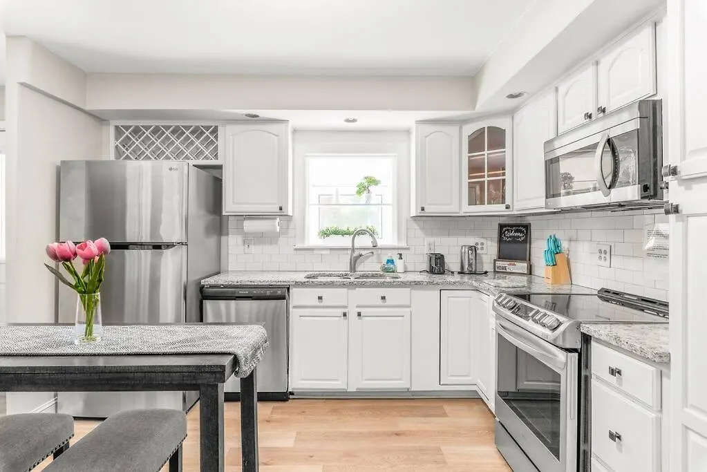 Spotless 4Br Near Clt Uptown, Fast Wi-Fi Apartment Charlotte United States
